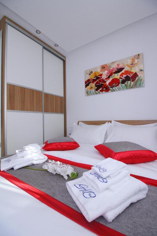 Time Out Lux Apartmani Zlatibor Buitenkant foto